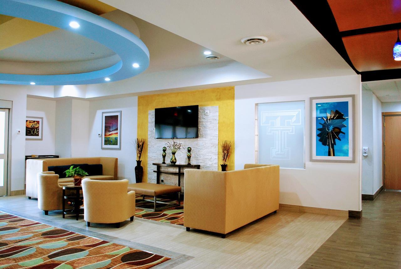 Days Inn & Suites By Wyndham Lubbock Medical Center Экстерьер фото
